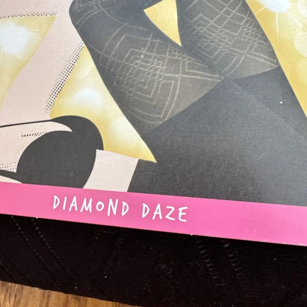 Diamond Supply Co. product pair